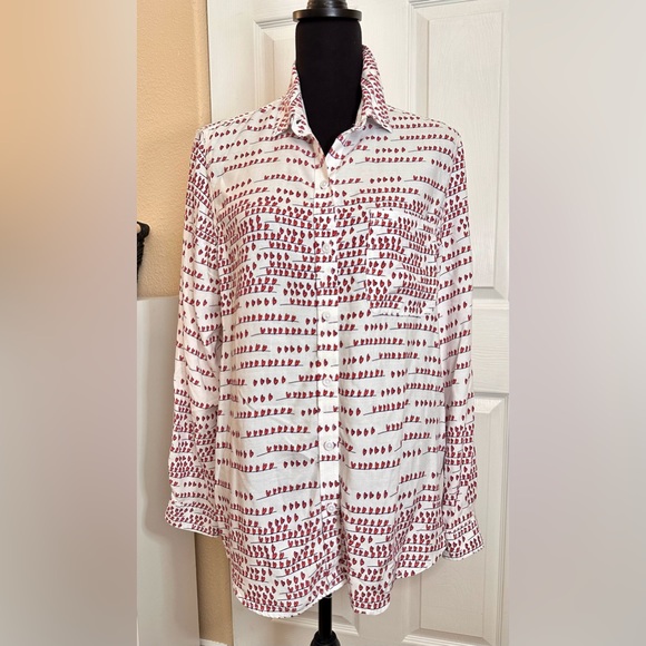 beachlunchlounge Tops - Beachlunchlounge Alanna White Heart Strings Printed Button Down Blouse Large
